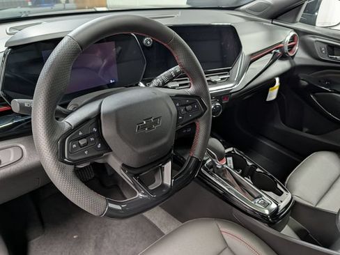 New 2026 Chevrolet Trax RS w/ Sunroof Package FWD image 19