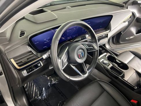 Used 2024 Buick Envision Avenir AWD/4WD image 18