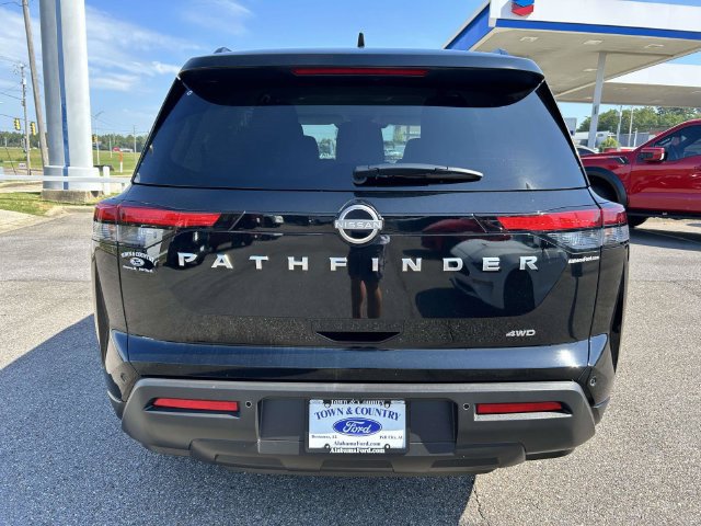 Used 2025 Nissan Pathfinder SV AWD/4WD image 33