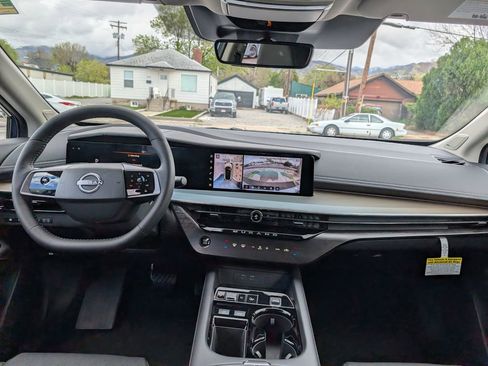 New 2026 Nissan Murano Platinum image 7