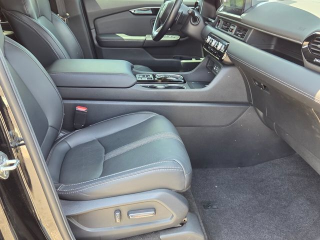 Used 2024 Honda Pilot Touring image 18
