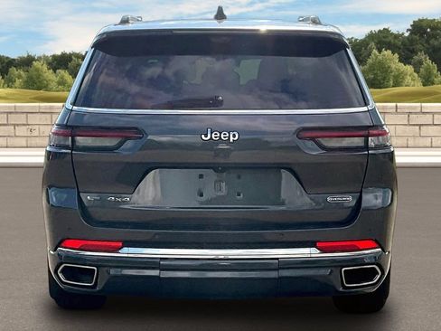 Used 2022 Jeep Grand Cherokee L Overland w/ Luxury Tech Group IV AWD/4WD image 4
