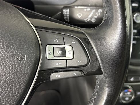 Used 2019 Volkswagen Tiguan SE w/ Panoramic Sunroof Package FWD image 19