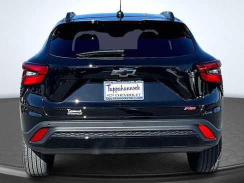 New 2026 Chevrolet Trax RS w/ Sunroof Package image 4