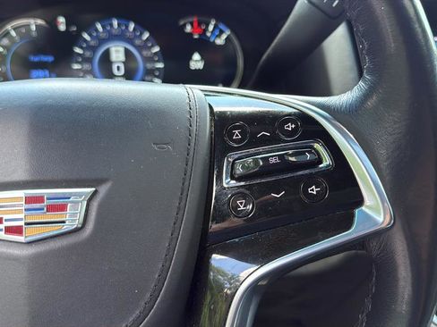 Used 2019 Cadillac Escalade ESV Platinum w/ Escalade Sport Edition AWD/4WD image 38