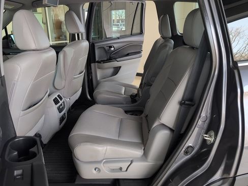 Used 2018 Honda Pilot Elite image 38