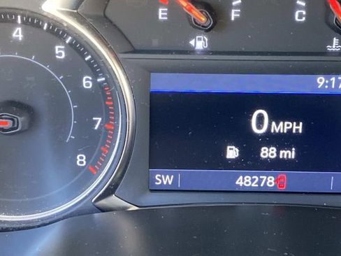 Used 2023 Chevrolet Blazer LT image 32