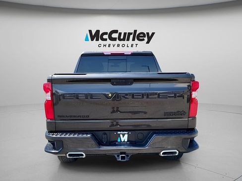 Used 2022 Chevrolet Silverado 1500 High Country w/ Safety Package II AWD/4WD image 6