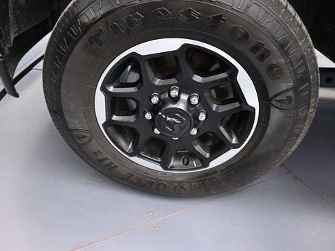 Used 2024 RAM 2500 Laramie AWD/4WD image 18