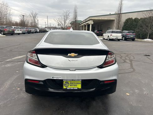 Used 2018 Chevrolet Volt LT w/ Comfort Package image 7