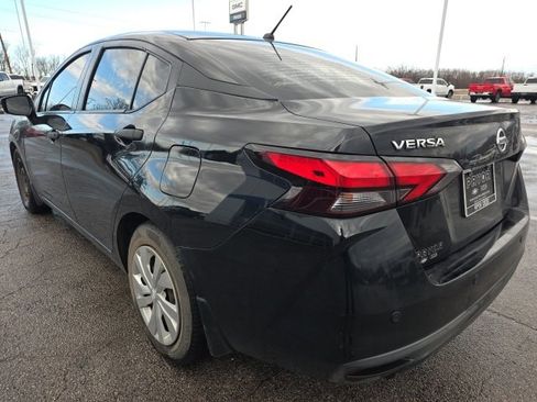 Used 2020 Nissan Versa S image 4