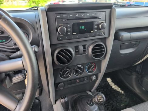 Used 2007 Jeep Wrangler X AWD/4WD image 10