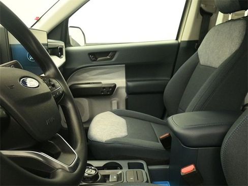 New 2025 Ford Maverick XLT image 18