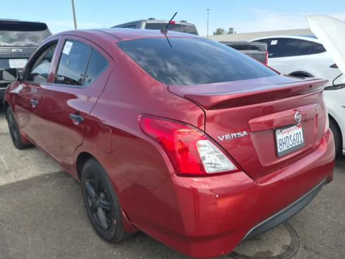 Used 2019 Nissan Versa S Plus FWD image 4
