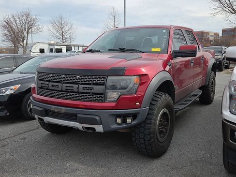 Used 2014 Ford F150 Raptor w/ Equipment Group 801A Luxury image 2
