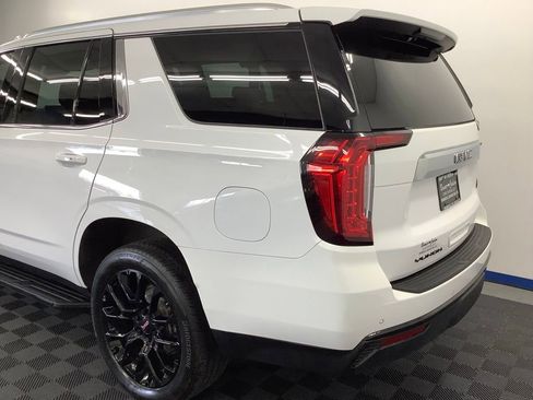 Used 2023 GMC Yukon SLE AWD/4WD image 4