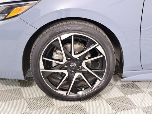 Used 2025 Nissan Sentra SR image 16