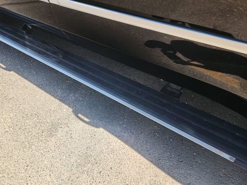 Used 2018 Cadillac Escalade ESV Platinum AWD/4WD image 15