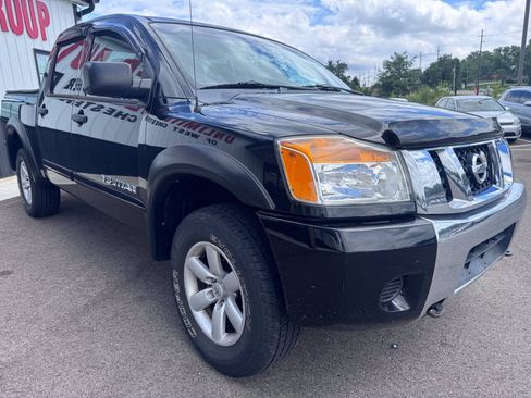 Used 2011 Nissan Titan SV w/ Tow Pkg AWD/4WD image 4