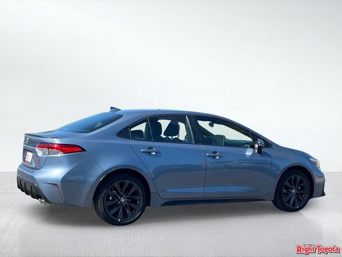 Certified 2026 Toyota Corolla SE w/ SE Package FWD image 7