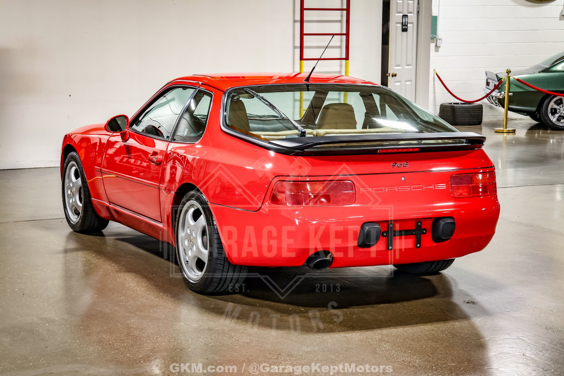 Used 1992 Porsche 968 Coupe RWD image 7