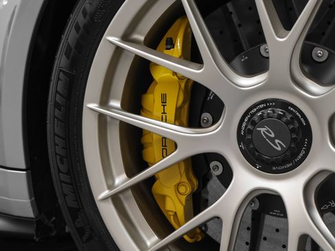 Certified 2018 Porsche 911 GT2 RS RWD image 28