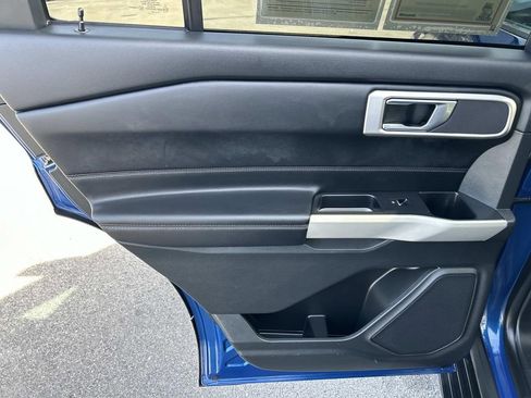 Used 2021 Ford Explorer XLT w/ Equipment Group 202A image 22