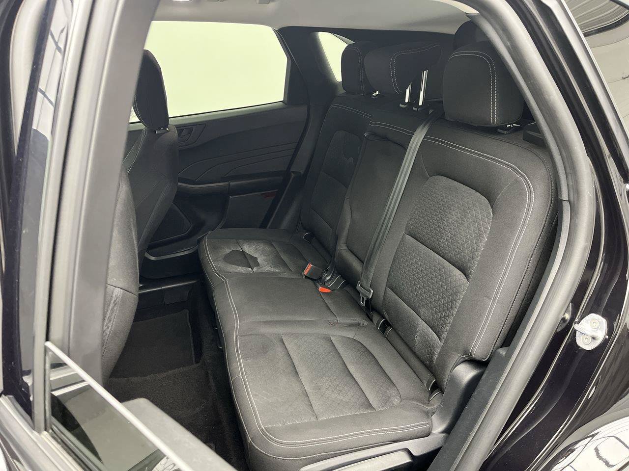 Used 2025 Ford Escape Active AWD/4WD image 10