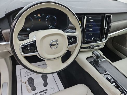 Used 2018 Volvo V90 T6 Cross Country w/ Convenience Package image 12