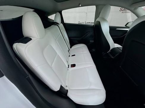 Used 2022 Tesla Model Y Long Range AWD/4WD image 27