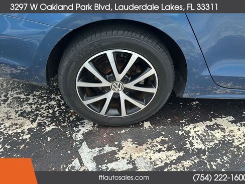 Used 2017 Volkswagen Jetta SE FWD image 13