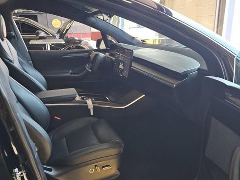 Used 2022 Tesla Model X AWD/4WD image 5