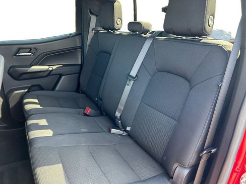 Certified 2023 Chevrolet Colorado LT w/ LT Convenience Package II AWD/4WD image 16