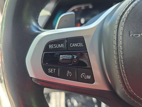 Used 2022 BMW X5 xDrive40i w/ M Sport Package AWD/4WD image 17