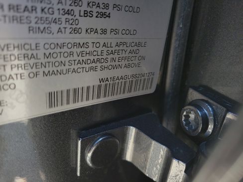 Used 2025 Audi Q5 Premium Plus w/ Premium Plus AWD/4WD image 37