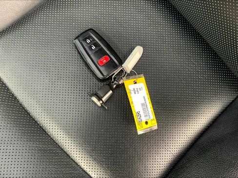 Certified 2022 Toyota 4Runner Limited image 14