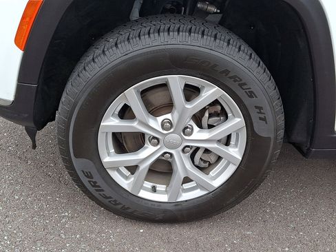 Used 2023 Jeep Grand Cherokee L Limited image 28