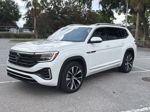 Used 2025 Volkswagen Atlas SEL Premium R-Line AWD/4WD image 7