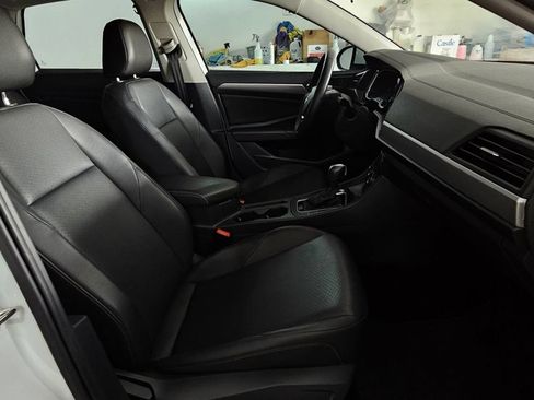 Used 2020 Volkswagen Jetta SE FWD image 15