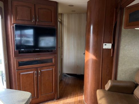 Used 2013 Ford E-450 and Econoline 450 Super Duty w/ Motorhome Prep Pkg image 37