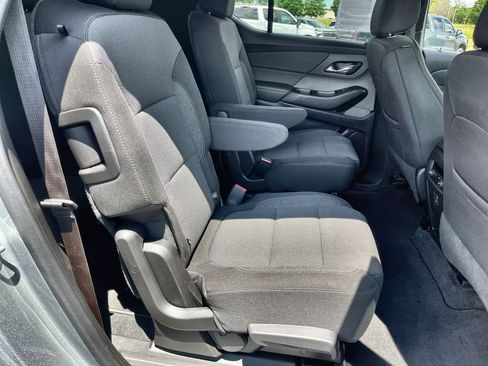 Used 2023 Chevrolet Traverse LT AWD/4WD image 25