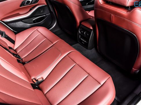 Used 2025 BMW 330i xDrive Sedan w/ M Sport Package image 20