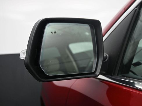 Used 2023 GMC Acadia Denali w/ Denali Ultimate Package image 22