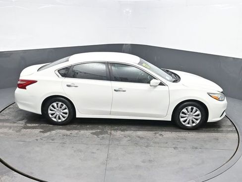 Used 2017 Nissan Altima 2.5 S FWD image 22