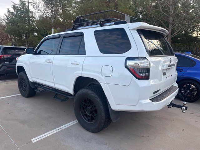 Used 2021 Toyota 4Runner SR5 AWD/4WD image 4