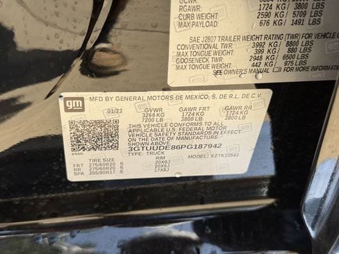 Used 2023 GMC Sierra 1500 SLT AWD/4WD image 36