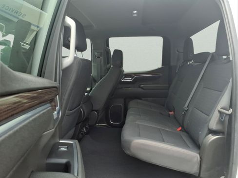 Used 2023 Chevrolet Silverado 1500 LT AWD/4WD image 12