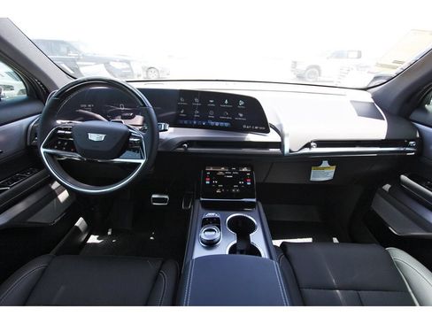 New 2027 Cadillac Vistiq Luxury AWD/4WD image 9