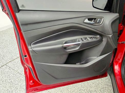 Used 2019 Ford Escape SE image 10