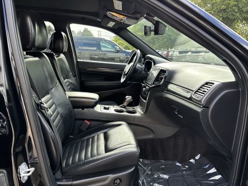Certified 2019 Jeep Grand Cherokee Limited X AWD/4WD image 4